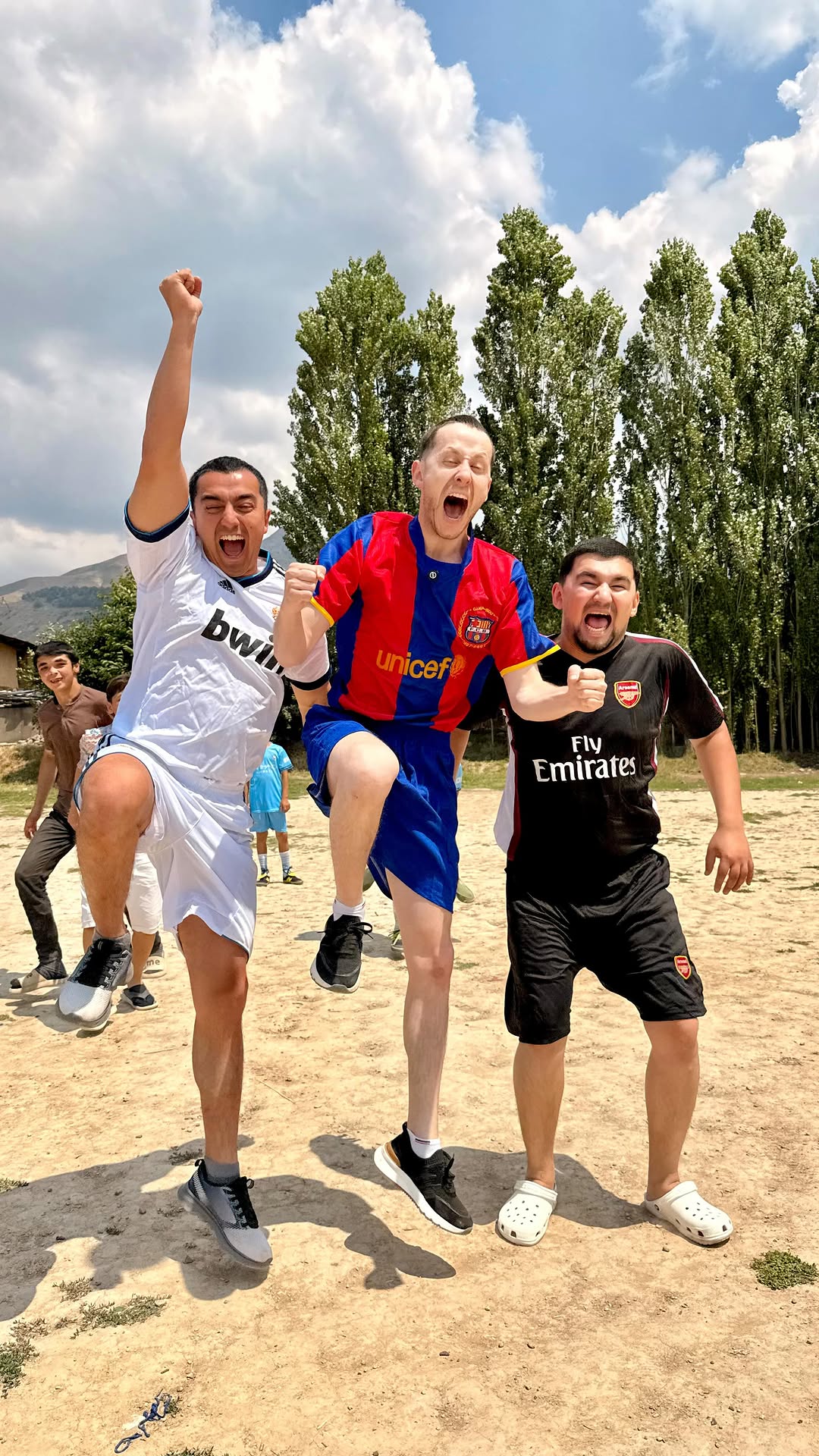 O’rtanchi o’gillar qalban birgamiz😅👍
————————-
Like bosishni unutmang❤️
Comment qoldiramiz👇🏻
Tanishlarga ulashamiz📲
————————-
@flint_uz - qarsillatamiz kayfiyatni ko’taramiz👍
#reels
#reelsinstagram
#reelsvideo
#reelstrending
#reelchallenge
#viralvideos
#instareels
#reelsforyou
#reelsviralvideo
#reelsoftheday