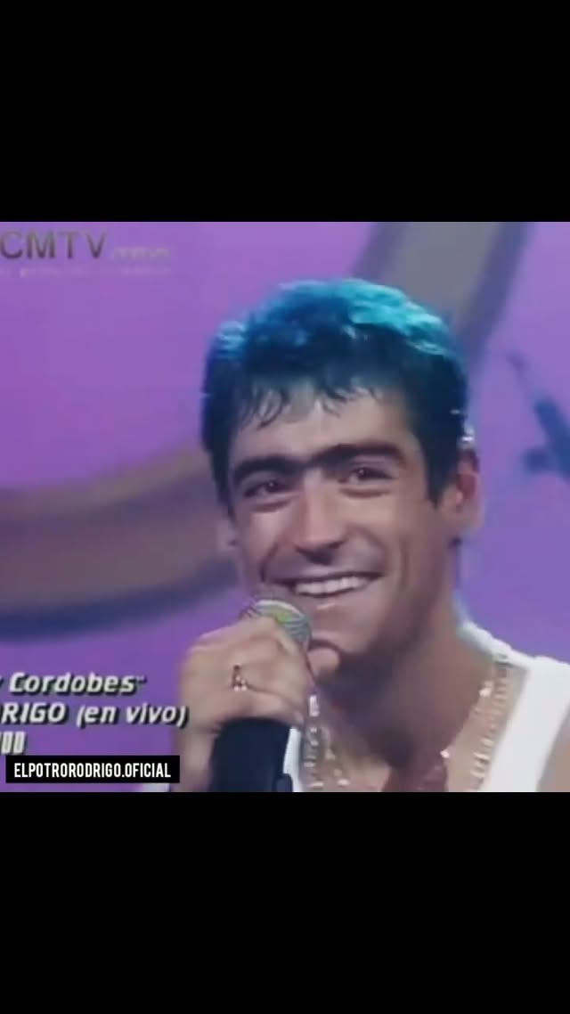 Loco lindo 💙
-
🎤Síguenos para más @elpotrorodrigo.oficial
🎤Síguenos para más @elpotrorodrigo.oficial