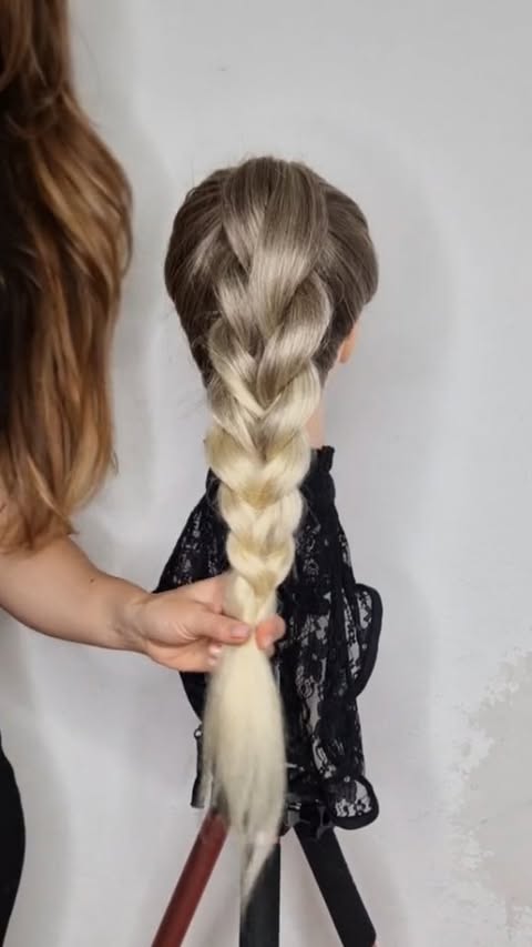#seistyle #hairstyle #frisuren #frisurenselbermachen #frisurentutorial #frisurendiy #easyhairstyle #frisurendiy #einfachhochstecken #einfachehochsteckfrisuren #easyupdo #frisurenfürlangehaare #hairstylesforlonghair