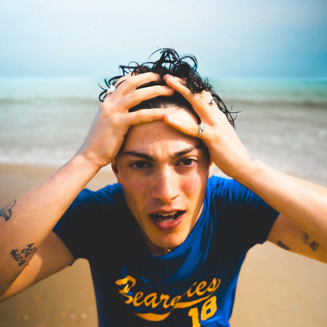 ‘Someone I Don’t Know’ OUT NOW! 🏄♂️🩵
