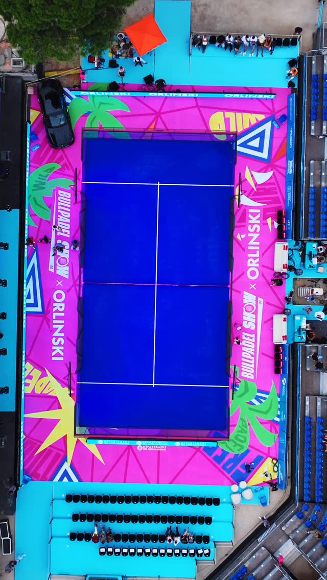 @bullpadelshow_06 x @richardorlinski 🌴
World premiere 🩵🩷
Richard Orlinski created the world’s first artistic padel court in collaboration with BullPadel Show 06 in Juan Les Pins, France.
#padel #bullpadelshow06 #orlinski #richardorlinski #padelcourt
