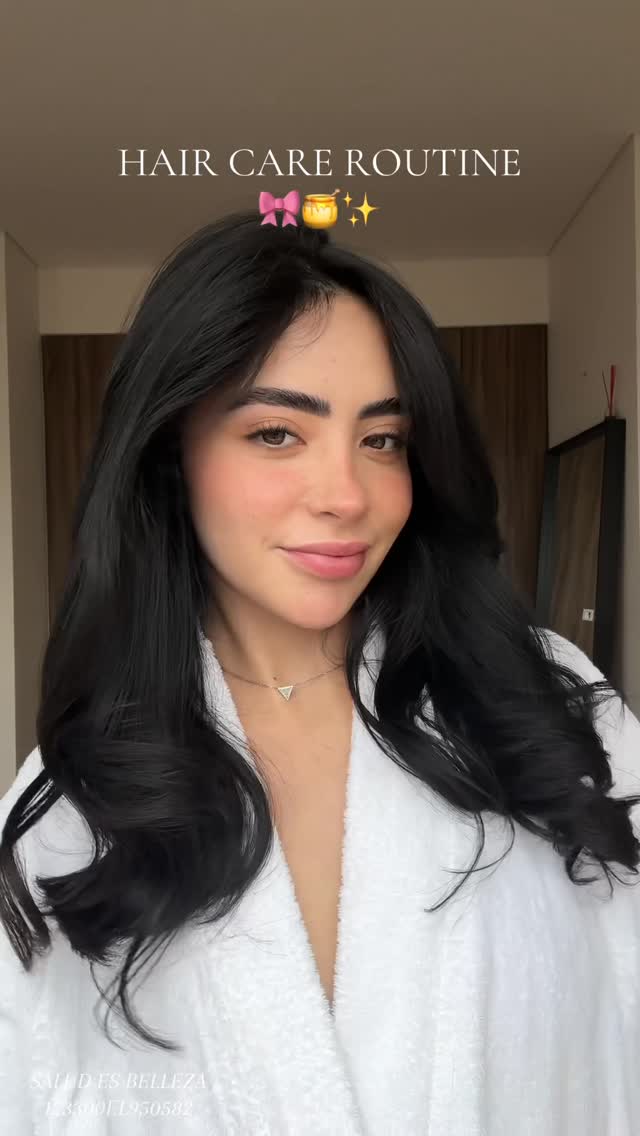 Les comparto mi rutina para tener el cabello súper brilloso y suave 🍯✨ junto al Serum. Óleo Extraordinario de @lorealparis 💖#OleoExtraordinario #MasQueBuenPeloExtraordinario #LorealParisHair #PublicidadVerficada #Haircare