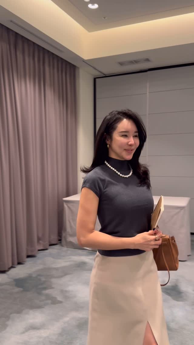같은 옷, 다른 느낌! 품격은 에티튜드 에서💜
#마텔라