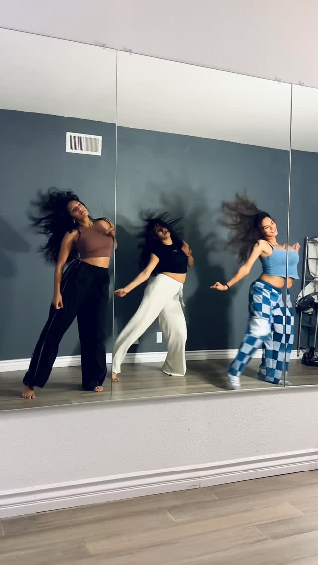 dancing all night w my stars โจ
@meghnac3 @shalini_bathina @saleeena
dc: @marimacleod_
#allthestars #sza #kendrick