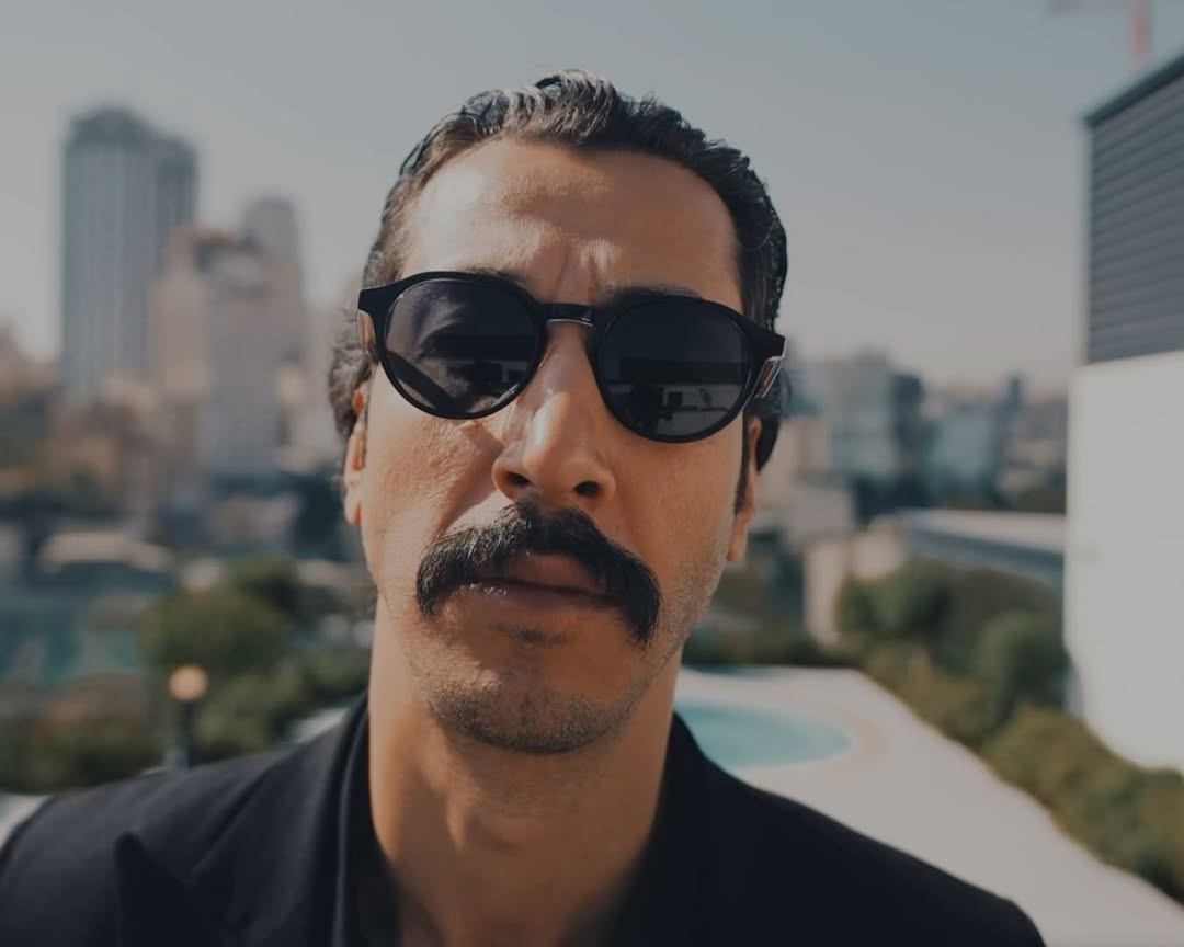 .هفتهی اول آذر
«هفتاد سی» در سینماهای سراسر کشور میزبان شما میشود
کارگردان: بهرام افشاری
نویسنده: حمزه صالحی
تهیهکننده: سید ابراهیم عامریان
بازیگران:
بهرام افشاری، هوتن شکیبا، الهه حصاری، صدف اسپهبدی، حسين پاكدل و مهدی حسینینیا و (با هنرمندی) سیاوش طهمورث و ناهيد مسلمی
.
ویدیو: امیرحسین خانلو
پخش: عامریان فیلم
@ebrahimamerian
@amerianfilm
@bahramafshariofficial
#هفتادسی