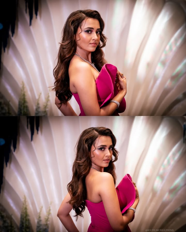 Betcha wish you were here ♥️
.
.
.
.
.
Styled by @kmundhe4442
Outfit by : @maison7.official
Jewellery by : @Bedazzlesofficial
Photographer : @kamaljeetsingh086
Makeup artist: @Hanee_baker