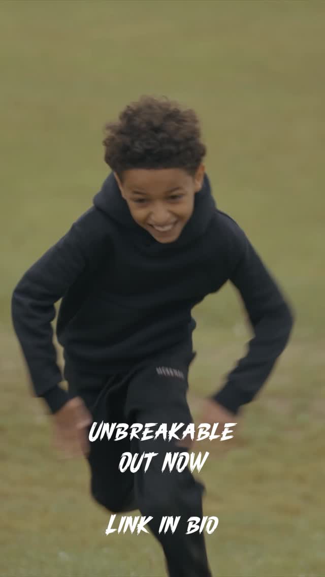 They can try to break me… but with Allah, I’m Unbreakable. Eid Mubarak!
Ebraheem X @muad.music X Musa | Unbreakable
OUT NOW!
Link In Bio
Visuals: @whitebox.uk
Backing vocals: @tasleemkariem
#nasheed #Unbreakable #vocalsonly #ebraheem #muad #musa #faith #allah #eid