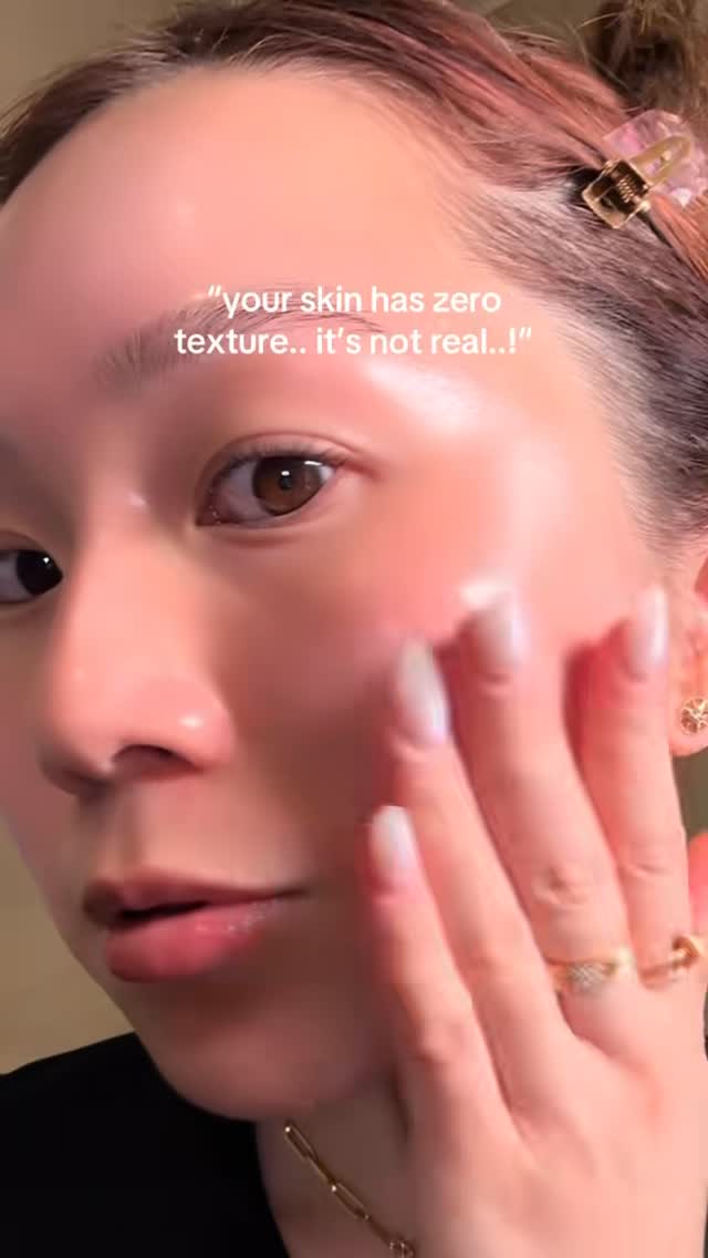 COMMENT ‘SOS’ for the textured skin duo 🤍🌝🙌🏻 #kbeuaty #koreanskincare #skincare101 #glassskin #glowyskin #songofskin #acne #kopher #asianbeauty #bumpyskin