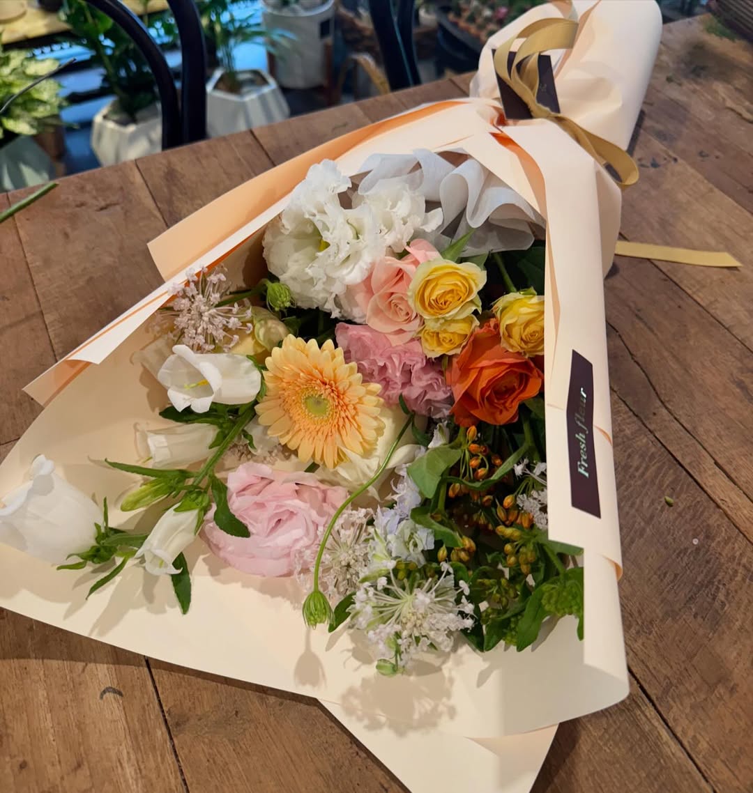 #프레시플레르
_ 단골 손님 감사합니다 🤍
order &lesson 예약문의💋
📞010 6399 3115
_
#freshfleur #강남꽃배달 #flower #삼성동꽃집 #강남꽃집 #선정릉역꽃집 #삼성중앙역꽃집 #선릉역꽃집 #코엑스꽃집 #flowerstagram #flowershop #꽃 #고급꽃집 #이쁜꽃집 #대형꽃다발 #삼성동꽃배달 #고급꽃다발 #웨딩부케 #원데이클래스#꽃선물 #플로리스트 #상견례꽃다발 #연예인서포트 #생일축하꽃다발 #여자친구꽃다발 #기념일꽃다발 #프로포즈꽃다발 #꽃#花店 #花
