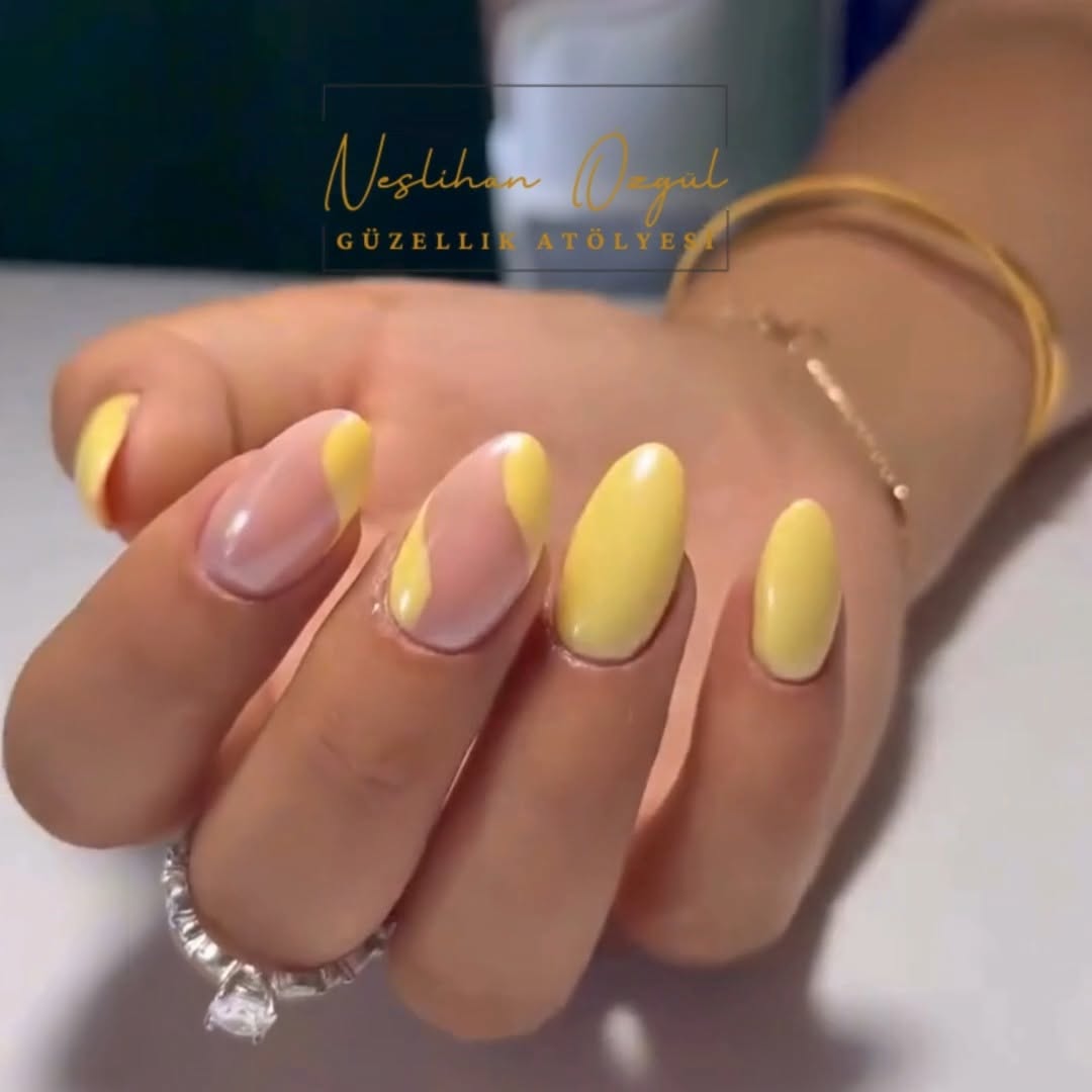 IŞILDA 💯
.
.
.
.
.
.
.
.
.
.
#oje
#kalıcıoje
#proteztirnak
#nailart
#ciltbakımı
#saçkesimi
#sacboyama
#saçbakımı
#aliağagüzellik
#aliağasaçtasarım
#ölçülükaş
#dipboya
#boya
#manikur
#pedikür