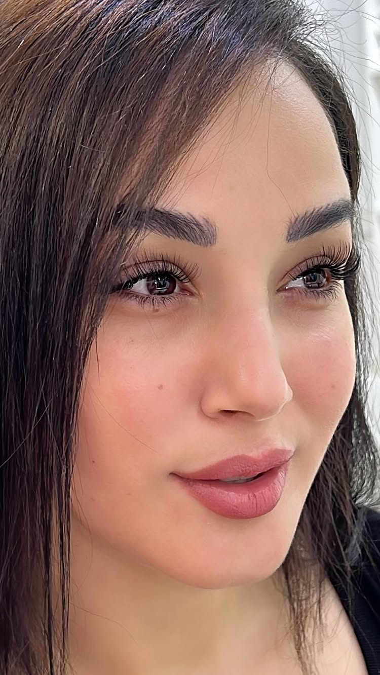 من اجمل الرموش يلي بيعطوا جاذب للعين بدون أوفرة😍😍
حبيبي هالجمال ♥️ @rasha_ibrahim_official
اخر لقطة بالفيديو ببينوا معكون 🔥
بواسطتي @makeup_joudi_gha
#lashes #hudabeauty #hudabeautynudepalette #hudabeautyobsessions #hudakattan #nyxcosmetics #nyx
