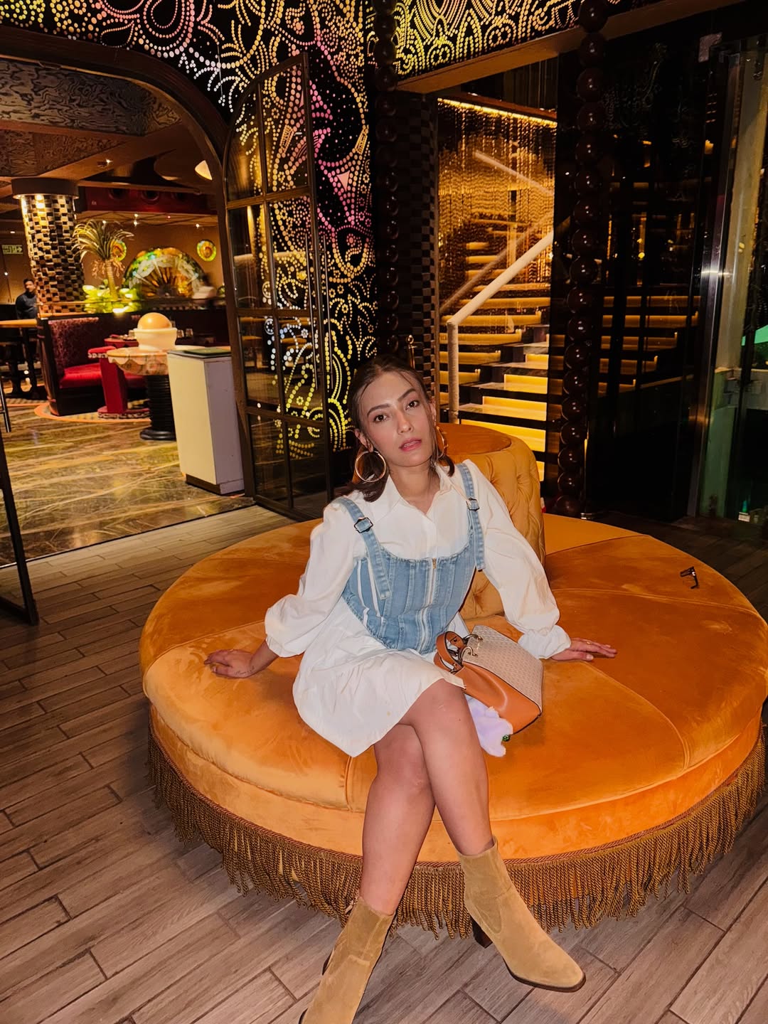 Where taste meets atmosphere, and memories are made🩵🤍 Thankyou @waikiki.mumbai for making this happen🫶🏻 @maverick.communication01
👗 @fashionstruc