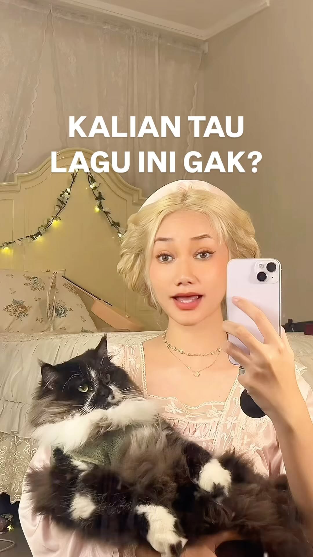 denger lagu ini jadi ikut salting🤸🏼🤾🏼🙂↕️
#ithinktheycallthislove #elliotjamesreay #versiindo #lunacasano