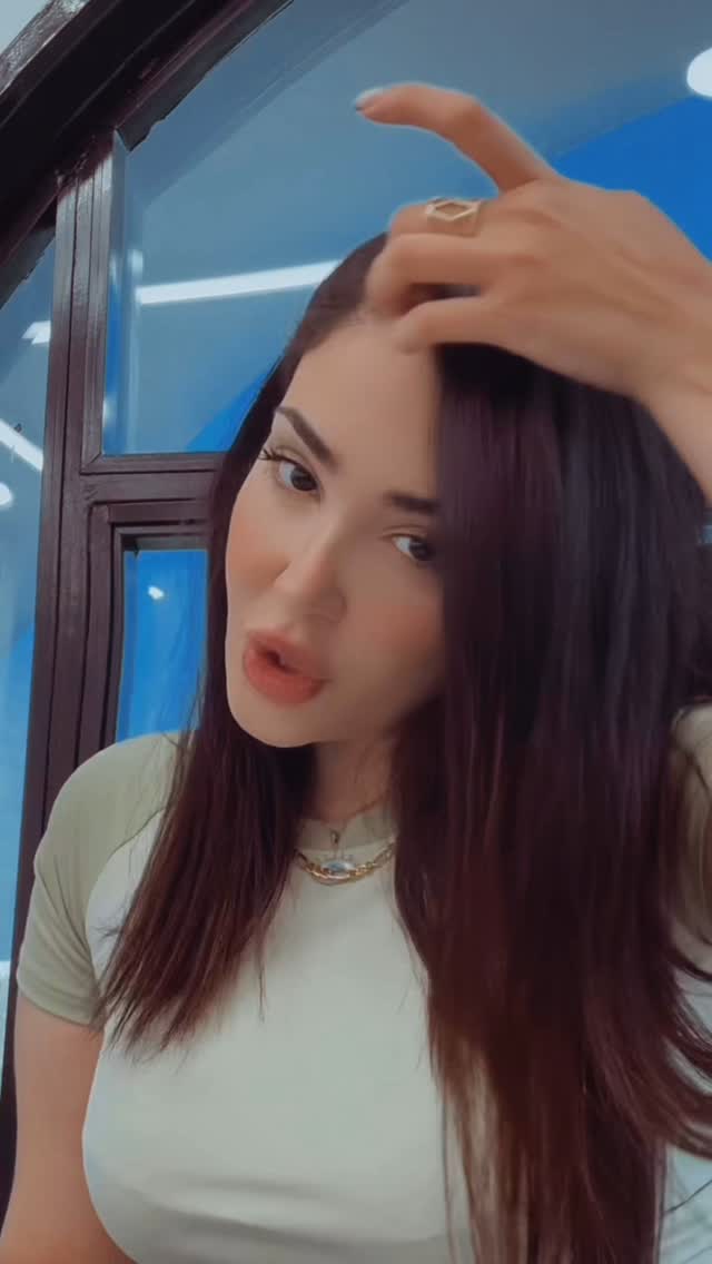 خب اعصابم خراب میشه موزیک و خوب نمیخونم حرصم میگیره رد میدم😩😂
