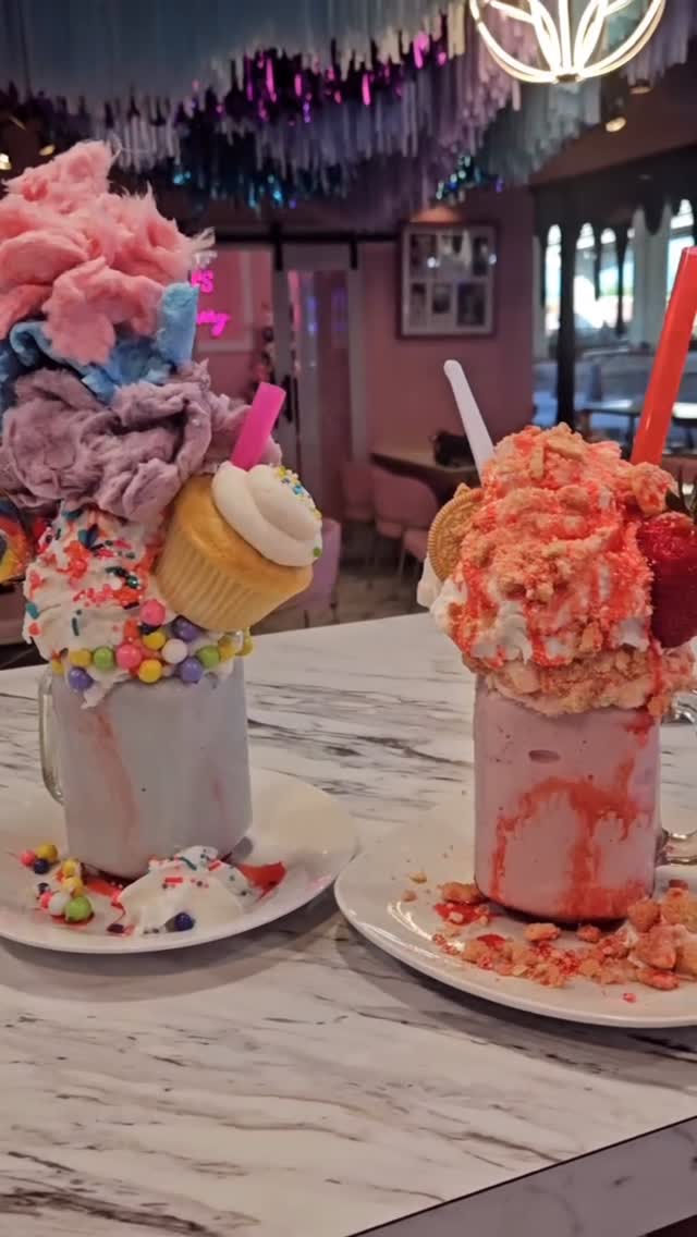 Loving the delectable arrangement of sweets 🍭 offered at @kjselegantpastries Birmingham Al. If you find yourself in the area be sure to check them out! Absolutely delicious 😋