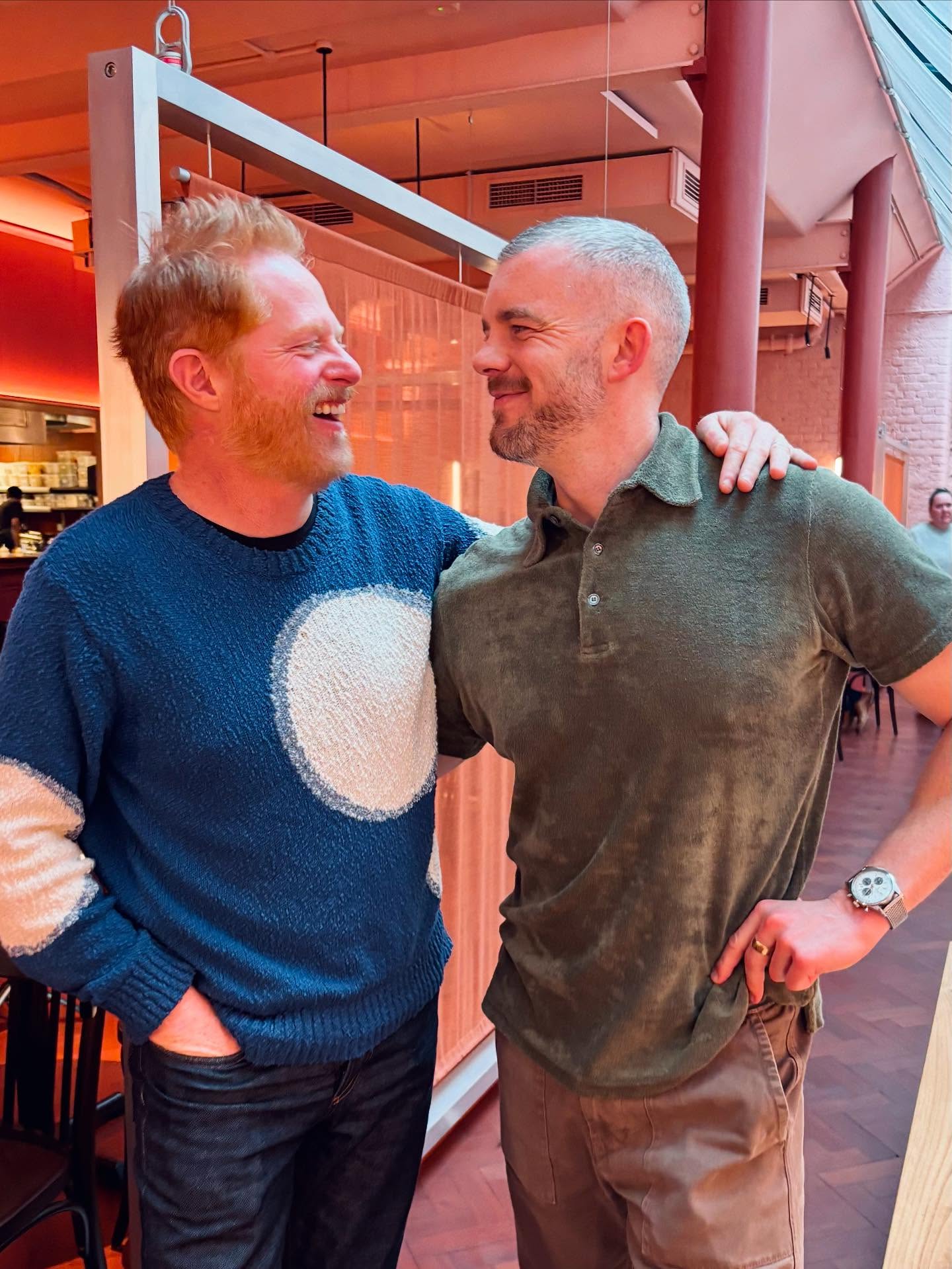 This week on Dinner’s On Me, ‘Looking’ and ‘American Horror Story: NYC’ star Russell Tovey joins the show. Over samosas, Russell tells me about growing up as a queer kid in ‘90s Essex, dating using astrology, and his special bond with his pup Rocky. Plus, we get into his new film ‘Plainclothes,’ which made a splash at Sundance. This episode was recorded at Kricket in Shoreditch in East London. 🥟 ♏️ 🐾 👮🏼♂️
Search “Dinner’s On Me” wherever you listen to podcasts or click the episode link in bio 💕
