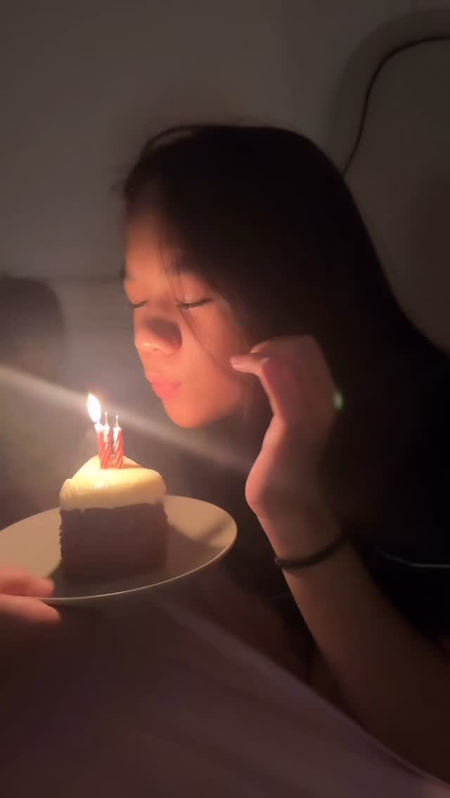 Selamat ulang tahun uni @ney_neo tercinta🎊
hari spesial untuk gadis paling ceria,ngga bisa diem,miss joget yang suka random dan suka ngangenin kalo ngga ada dirumah 😁
Semoga Ney terus tumbuh menjadi anak yang selalu bahagia dunia akhirat,sehat,panjang umur,berlimpah berkah,sukses dalam pendidikan dan karir nya.selalu bikin semua orang happy dan terus menyebarkan energi positif ke semua orang.
Mama papa bangga liat ney tumbuh jadi pribadi yang kuat, kreatif, dan penuh cinta.
Jangan pernah berhenti bermimpi dan percaya pada diri dan semua cita cita ney ya Sayang..
Kita akan selalu support @ney_neo
We love you to the moon and back! 🎂🎉💖