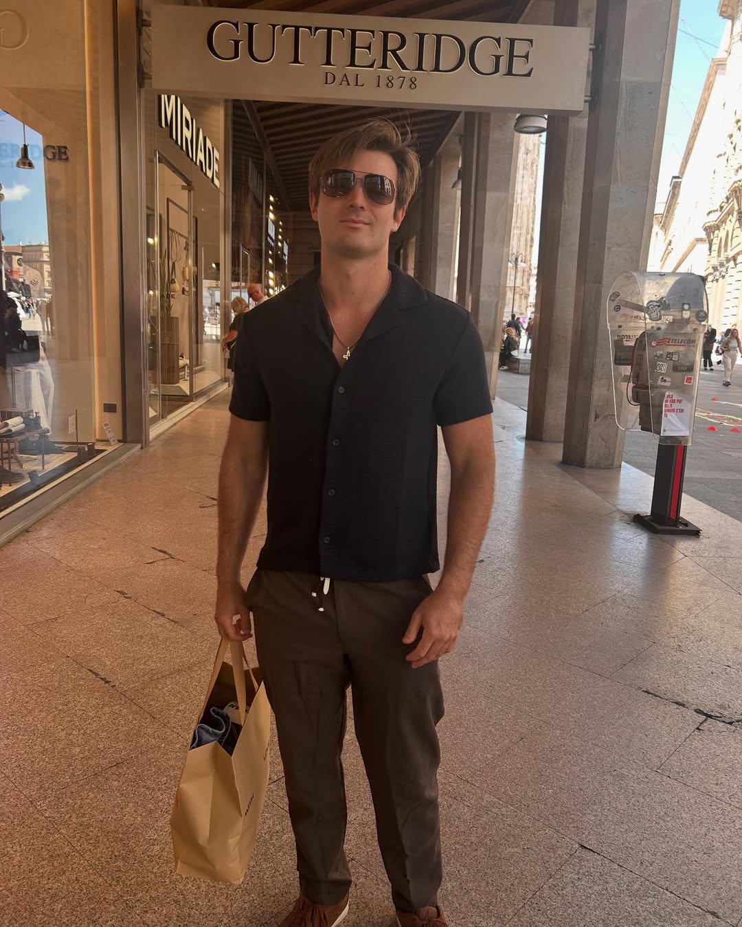 Amo Milรกn #milรกn #fashion #brentanthony #actor #model #influencer #duomo
