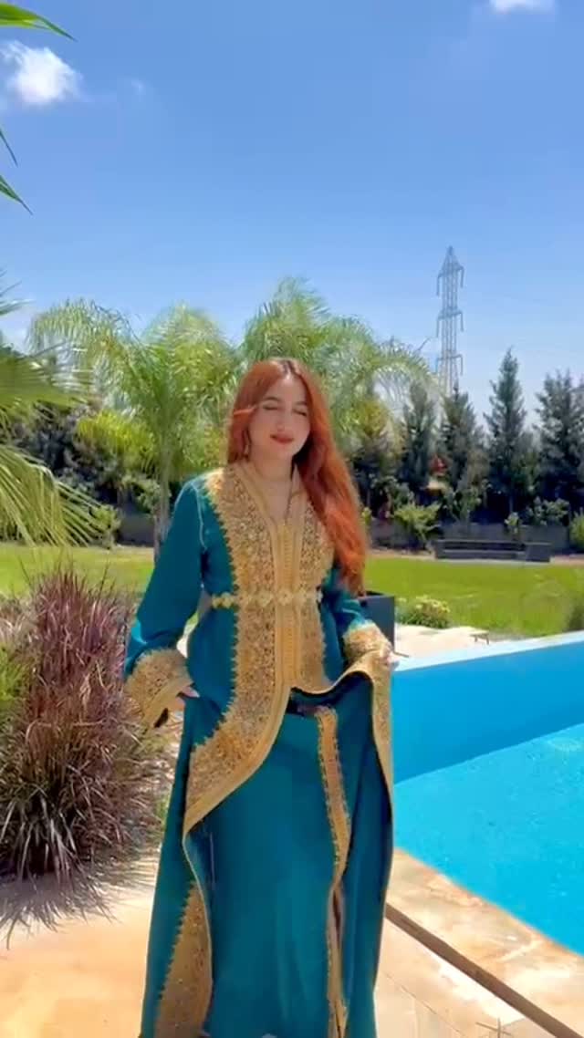 Caftan by @tendance.traditionnelle
Makeup by @hayatelghandouri
.#caftan #takchita #kaftan #caftanmarocain #morocco #maroc #mariage #locationcaftan #wedding #caftandress #dress #caftanmariage #bride #mariagemarocain #beldi #weddingdress #negafa #ziana #caftansirene #robedesoiree #caftaninspiration #caftanparis #jellaba #beauty #marrakech #hautecouture #casablanca #locationcaftanparis #caftanmoderne #caftandumaroc