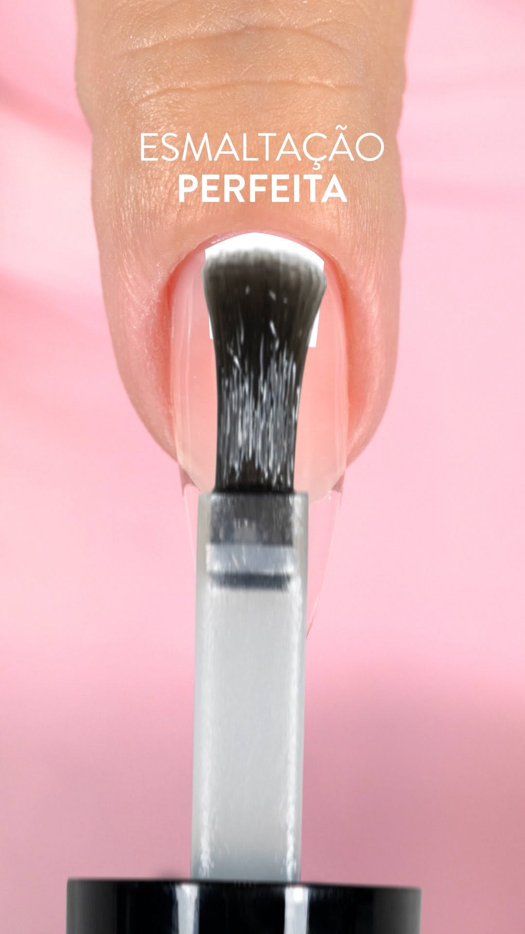 O segredo para uma esmaltação perfeita está no pincel! Um exclusivo Nails 21 que vai agilizar muito o seu trabalho em mesa. São mais de 150 cores disponíveis e são todas incríveis 🤩💅😱!
#nails21 #vinteunicas #nailsofinstagram #nailpro #nailsart #nailsdesign #nailsdone #viralnails #nailsoftheday #nailstyle #nails #nailtech #notd