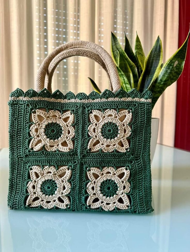 ♥️
.
.
.
.
.
.
.
.
.
Sipariş ve ürün bilgisi için DM
Diğer sayfam @elyuna00
Takip etmeyi unutmayın 👆
.
.
.
.
.
.
#crochetblanket #handmade #orgusal #babyblankets #bebekbattaniyesi #crochet #knitting #amigurumi #dekorasyon #babyshower #crochetcardigan #grannysquare #izmir #orgubattaniye #crochetersofinstagram#yatakortusu #koltuksali #tigisi #crocheting #motifhırka #örgü #lovecrochet #cardigan#zarahirka #dubai #lubnan #dubaifashion #bahreyn