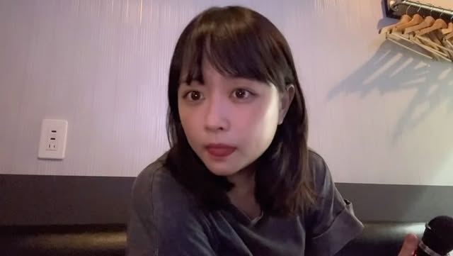 すんごいプライベート感なんだけど
プライベートです
こうやって一人カラオケして
練習したりしてる
この日は「名前」を歌っております😌
みんなにもたくさん歌って欲しいです
ちなみにこの日、練習終わりで採点したら95点だった
あと5点ってどしたらいいのん
明日6月11日からニューアルバム「Traveling」が発売になります♪
ぜしぜし聴いてね✨