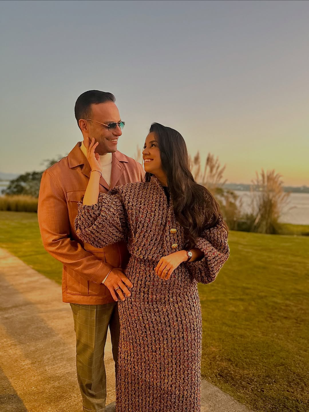 Que dia feliz 🥹… Casamento de @sarahbiaa & @calebe_00 🫶 Glória Deus 🙌 ! Este foi o dia que o Senhor fez ! I-nes-que-cí-vellll ❤️ ! Benditos do Senhor ! Que dia lindoooooo !!! Esse dia ficará em nossos corações para sempreeee 😮💨🤌 !!! Uma cerimônia CHEIA DA PRESENÇA DE DEUS😭🕊️ ! Felicidades sempre seus lindossss ! Parabénssss !👏👏👏👏👏 💐🎉