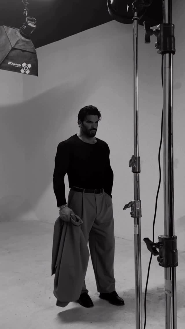 Some B&W.
#belegend #bts #shooting #goalsneedseffort