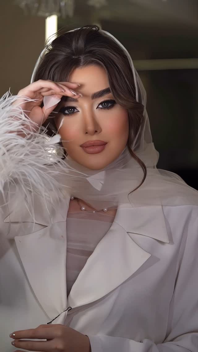 بازدید عروس بهناز کریمی
جمعه ۲۷تیرماه
جهت رزرو کلمه عروس دایرکت شود
میکاپ وی ای پی فقط این جمعه ۲۹۰۰
جهت رزرو فقط حضوری تشریف بیارید❤️
من بهناز کریمی میکاپ آرتیست تخصصی عروس هستم با سابقه ده
سال میکاپ عروس ....
بصورت تخصصی کنار من میتونید آموزش میکاپ داشته باشید
و درامد حداقل ۱۰۰میلیونی داشته باشید