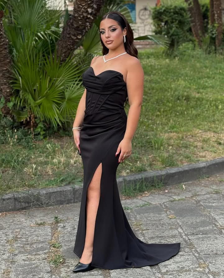 L’eleganza che appar di fuori
non è mai perfetta, se non proviene prima di dentro ⭐️🔝