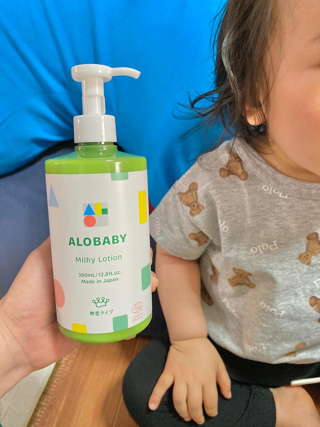 👶🏻
肌荒れや乾燥を防ぐ🌿
無添加で新生児からつかえる👶🏻
選べる香りで
無香タイプと優しいアロマの香り
わたしは無香タイプを選びました。
使った感想としては
保湿力が高くて
赤ちゃんの一生のもちもちプルプル肌🤍
スーッと伸びて肌に浸透するかんじ🫧
素敵な商品をありがとうございます💓
@alobaby_official
♦︎アロベビー ミルクローション(ベビーローション) ビッグボトル
https://www.instagram.com/alobaby_official/
#PR
#アロベビー
#アロマベビーミルクローション
#初マタ
#赤ちゃん保湿
#ベビースキンケア
#ベビースキンケア
#alobaby_pr
#男の子ママ
#男の子キッズ
#男の子ベビー