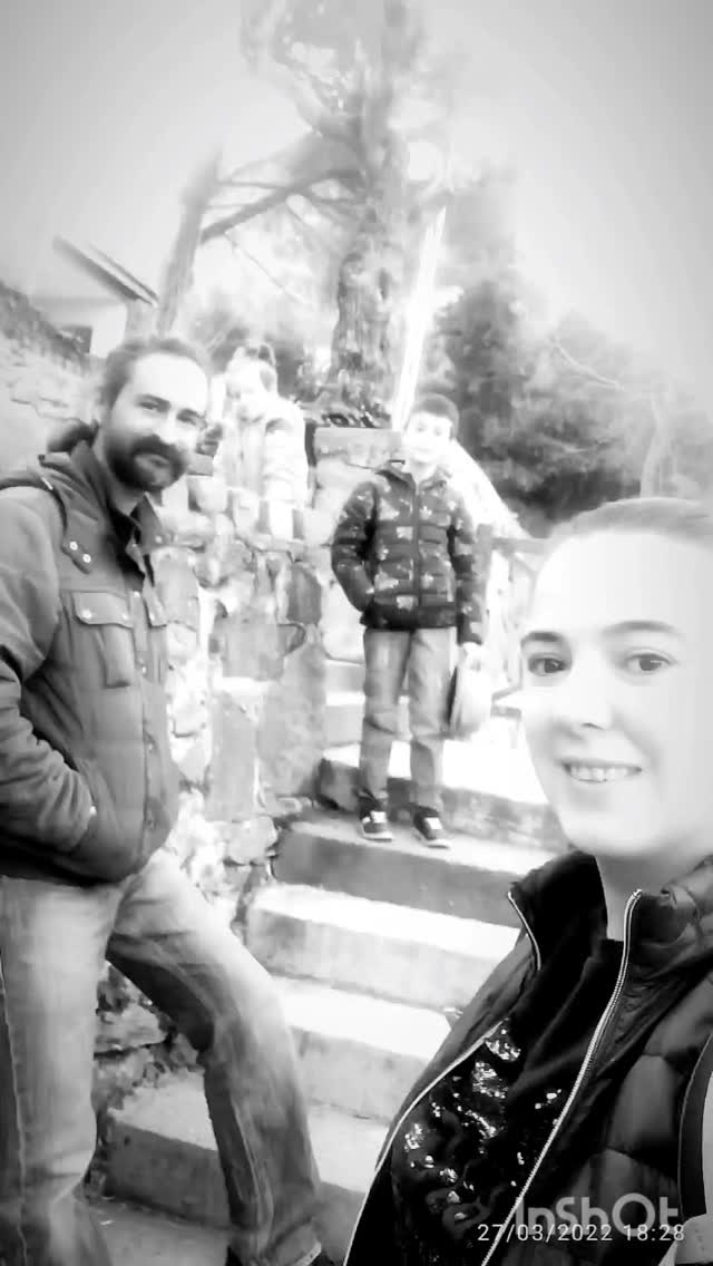 Hey babamız Denizhan,
Süper kahraman babamız!
Sen varsın ya yanımızda,
Her gün babalar günü aslında! 💙