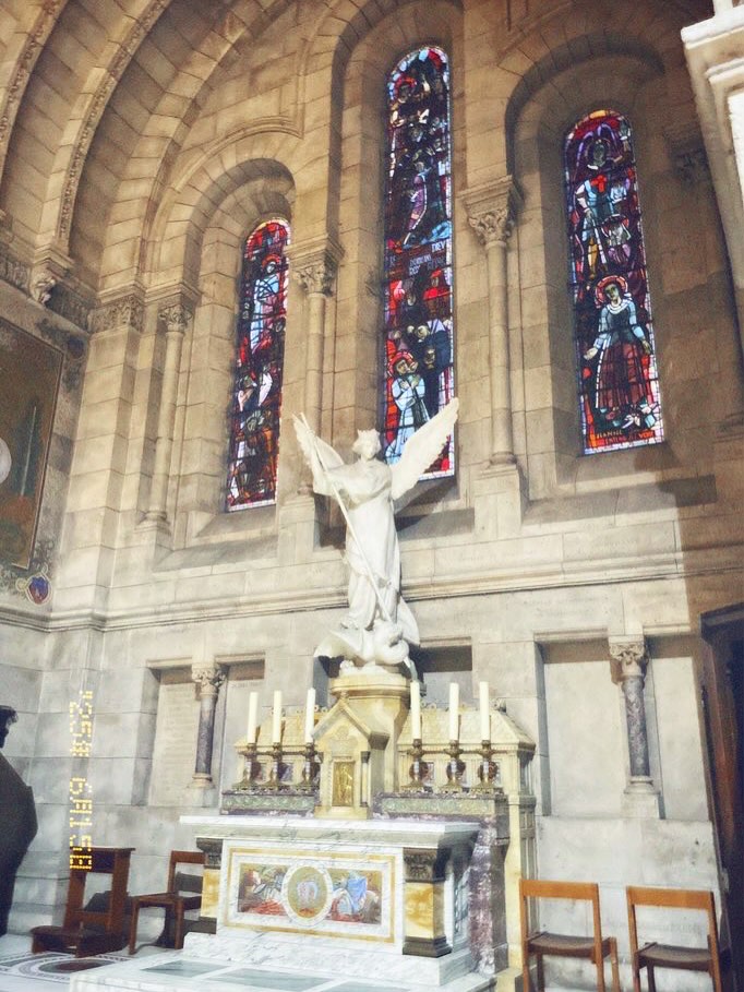 PARIS🇫🇷✨️
来てそうそうにモンマルトル行ってサクレクール寺院でたまたまミサ?の時間で賛美歌とか聞けて…⛪️👼🏻𓈒𓂂𓏸
街並みも美しかったです💜
#モンマルトル #montmartre #サクレクール寺院 #paris #parís #france