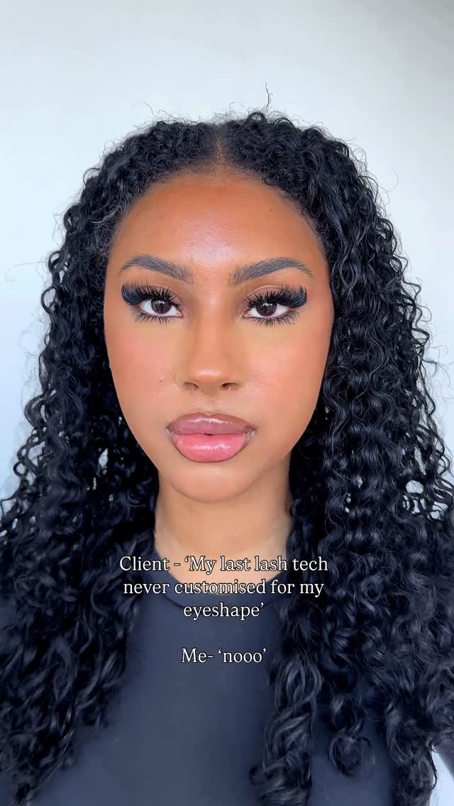 Me: âNoooo đ Thatâs not okay!â
Let me say this with love , lash extensions should NEVER be copy and paste.
Every eye is different. Every face tells a different story.
And when you skip customisation, youâre not just doing a disservice to your clientâŚ
Youâre doing a disservice to the ART.
At PSC, I donât just lash I design.
I analyse your eye shape, lid space, muscle movement, and bone structure
I map with intention to lift, elongate, or balance your unique features
I build styles that complement YOUânot the latest trend
Because cookie-cutter lashes? Theyâre out.
⨠Real artistry is in.
If youâre a lash artist who wants to stop guessing and start creating truly customised lash setsâIâve got something for youâŚ
đ All remaining in-person training dates for the rest of the year drop TODAY.
If youâve been waiting to train with me in real lifeâthis is your sign.
We donât gatekeep beauty here. We teach it, elevate it, and pass it on đ¤