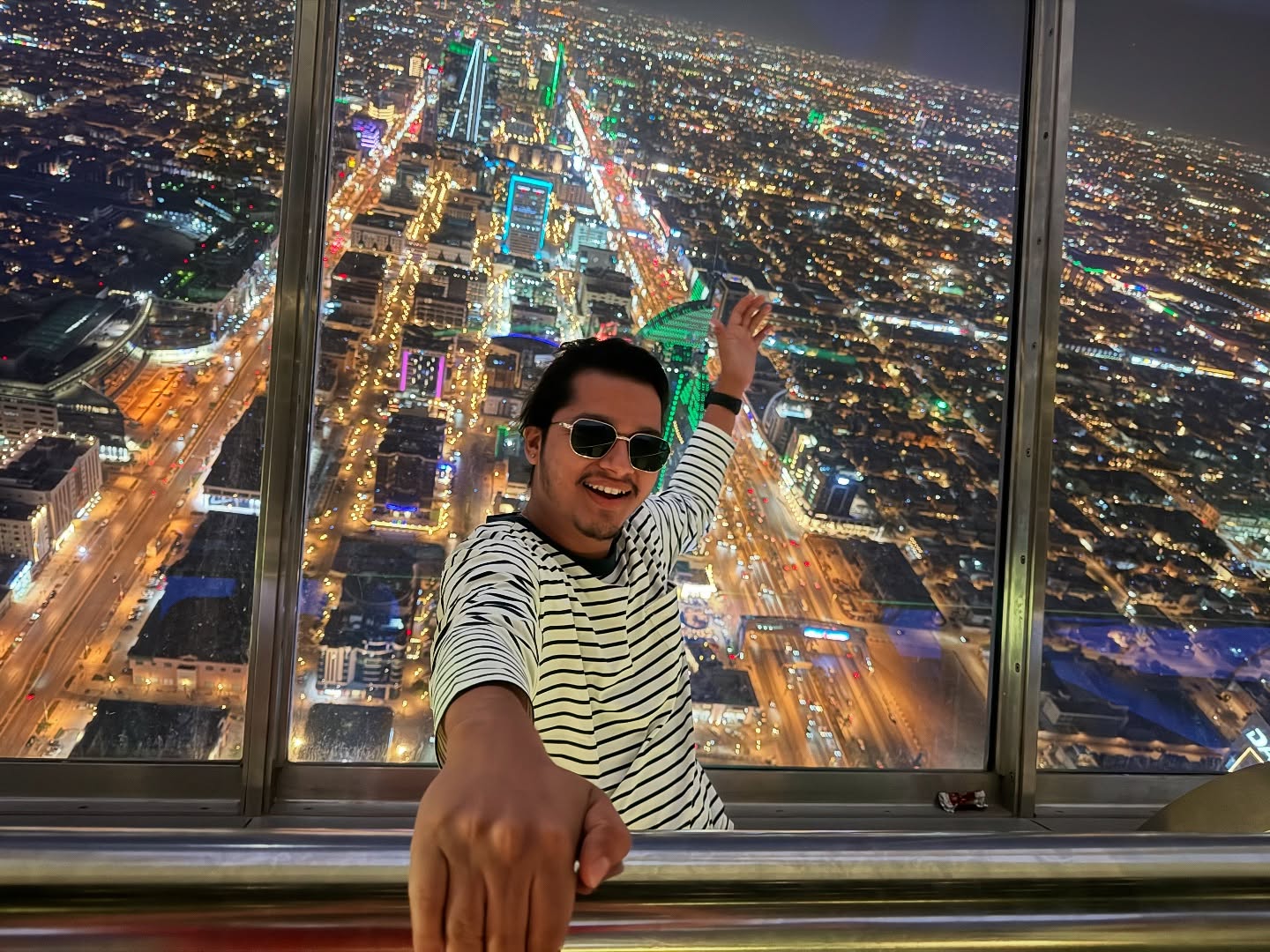 ✌️😎☺️
.
.
.
.
#arjunsapkota #explore #saudi #instagood #trending