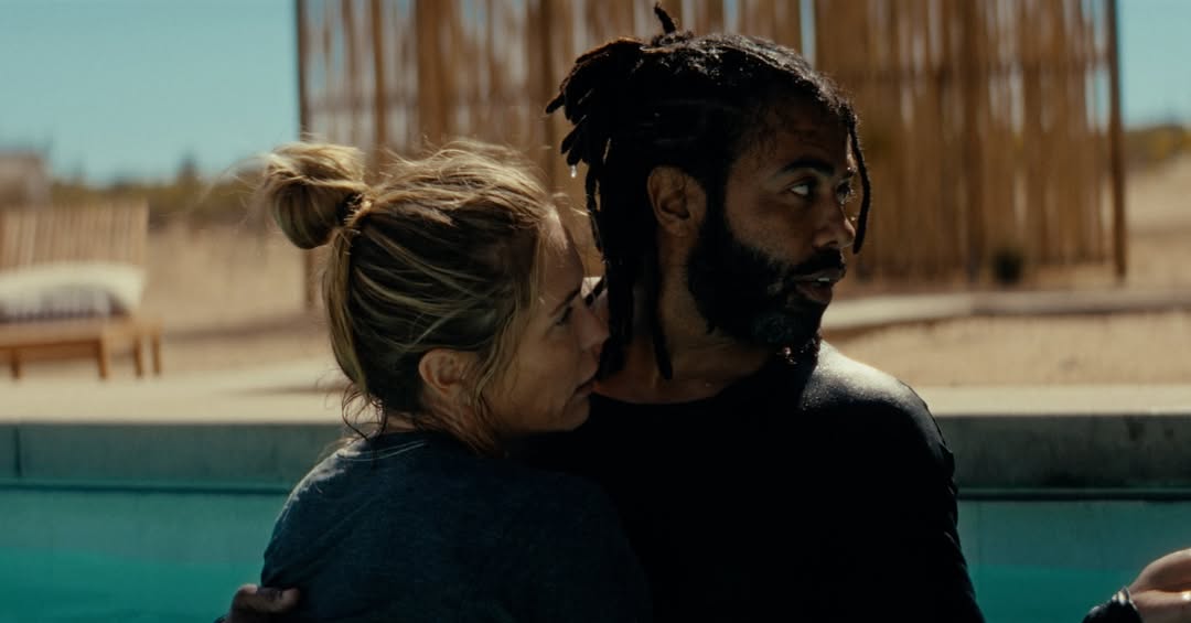 NARRATIVE COMPETITION SPOTLIGHT: Magic Hour
Join us Thursday, June 19th at 9:30pm at Skylight Cinema of Magic Hour.
Directed by and starring Katie Aselton and featuring Daveed Diggs, the film follows Erin and Charlie as they escape to the desert to navigate an unexpected and challenging new phase of their relationship.
Get your tickets now at the link in bio under Festival Program!
#BentonvilleFilmFestival #BFF2025 #BentonvilleFilmFestival2025