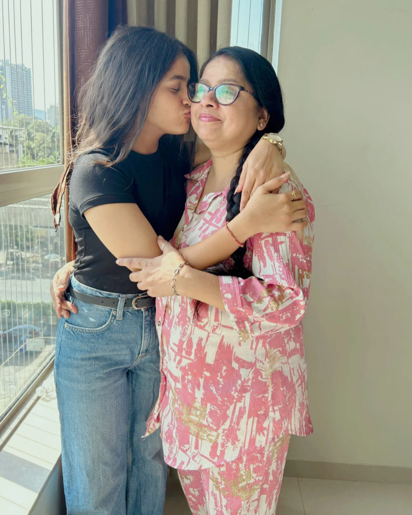 Happy birthday mummudi😘😘
.
.
#sharayusonawane #motherdaughter #love #happyfaces #birthdaygirl