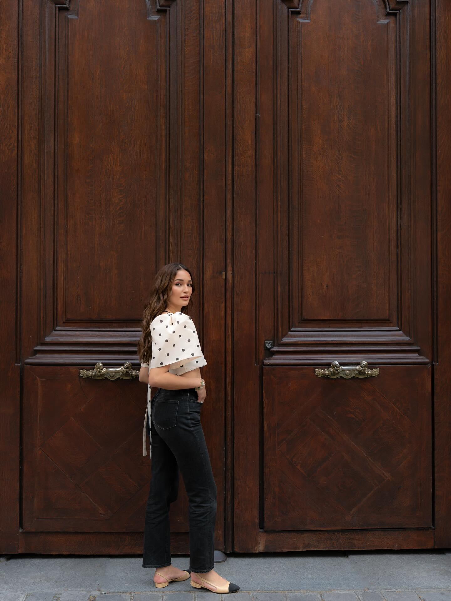 Filipinana but make it Parisienne. 🥀
@vaniaromoff @studiovaniaromoff