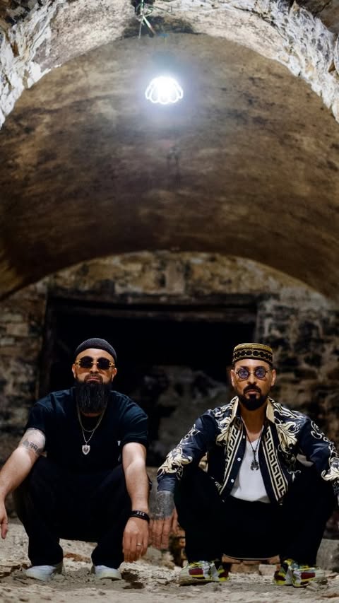 Niyam Salami & Miri Ali - Son Qatar
Söz/mus Miri Ali
Aranjıman Namiq khalil
Directedy by Kamil Jamani