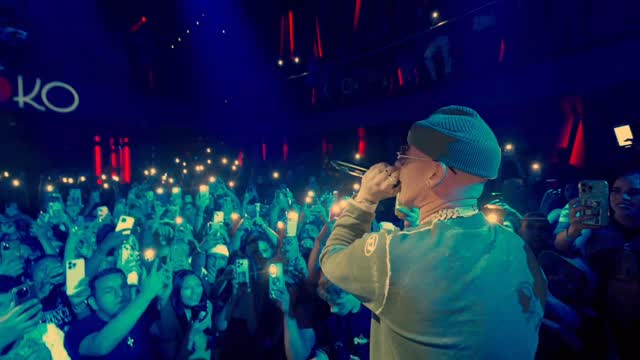 Madrid explotaaaooo!!! No saben q me gozo estos conciertos mas q ustedes, me hacían falta❤️. Nos quedan 7 fechas
Miercoles 25 Marbella club aura
Viernes 27 Castalla club maldivas
Sabado 28 Benidorm club ku benidorm
Miercoles 2 Almeria ferias de las marinas
Jueves 3 Tenerife club gekko
Viernes 4 Arcos de la frontera las joyas de tesorillo
Sabado 5 Lleida club big ben los veo aya!!!