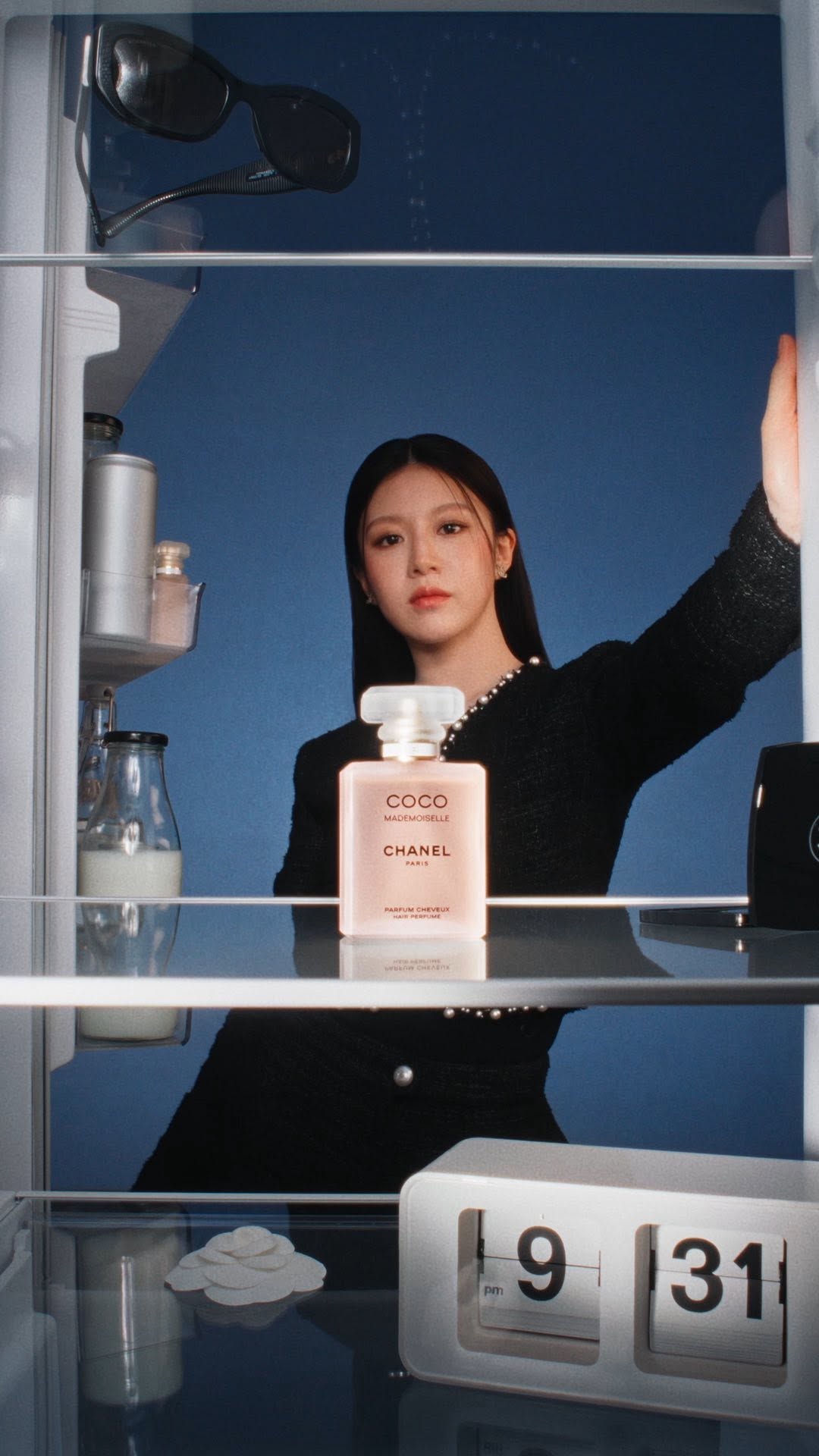 BEAUTY BEHIND THE DOOR – The Final Touch
COCO MADEMOISELLE Hair Perfume
@goyounjung
—-
#CHANELBeauty #Chance #CHANELFragrance #CocoMademoiselle
