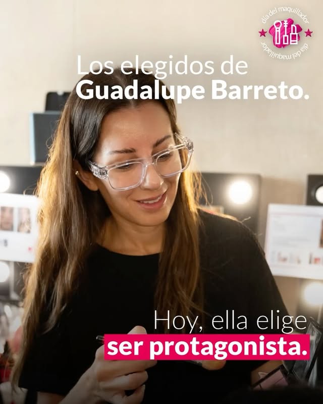Guadalupe Barreto nos cuenta cuáles son sus infaltables para un make up perfecto y elige, una vez más, ser la protagonista. 🤩
¡Feliz día del maquillador @guadalupebarreto! 💄💫
Ahora contanos vos, ¿cuál es tu producto infaltable?
#Avon #DíaDelMaquillador