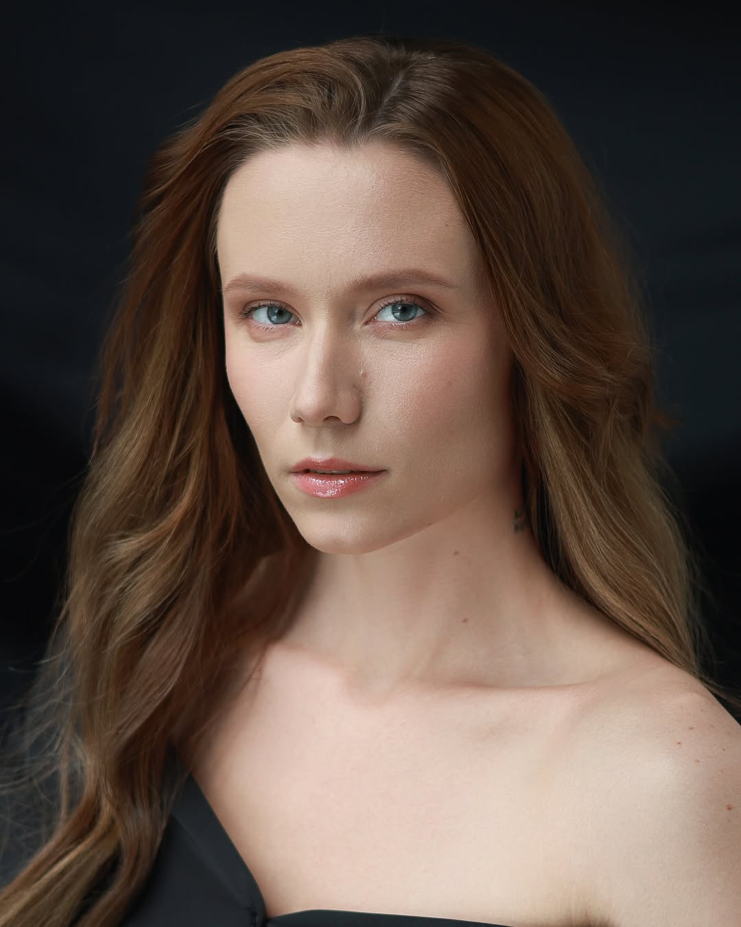 me 2025 edition 🎬🗽
thanks to
@kipyatkova_kristina
@kazakova_kino
@zarinazaro_mua
@activno.agency
@sila_v_stile