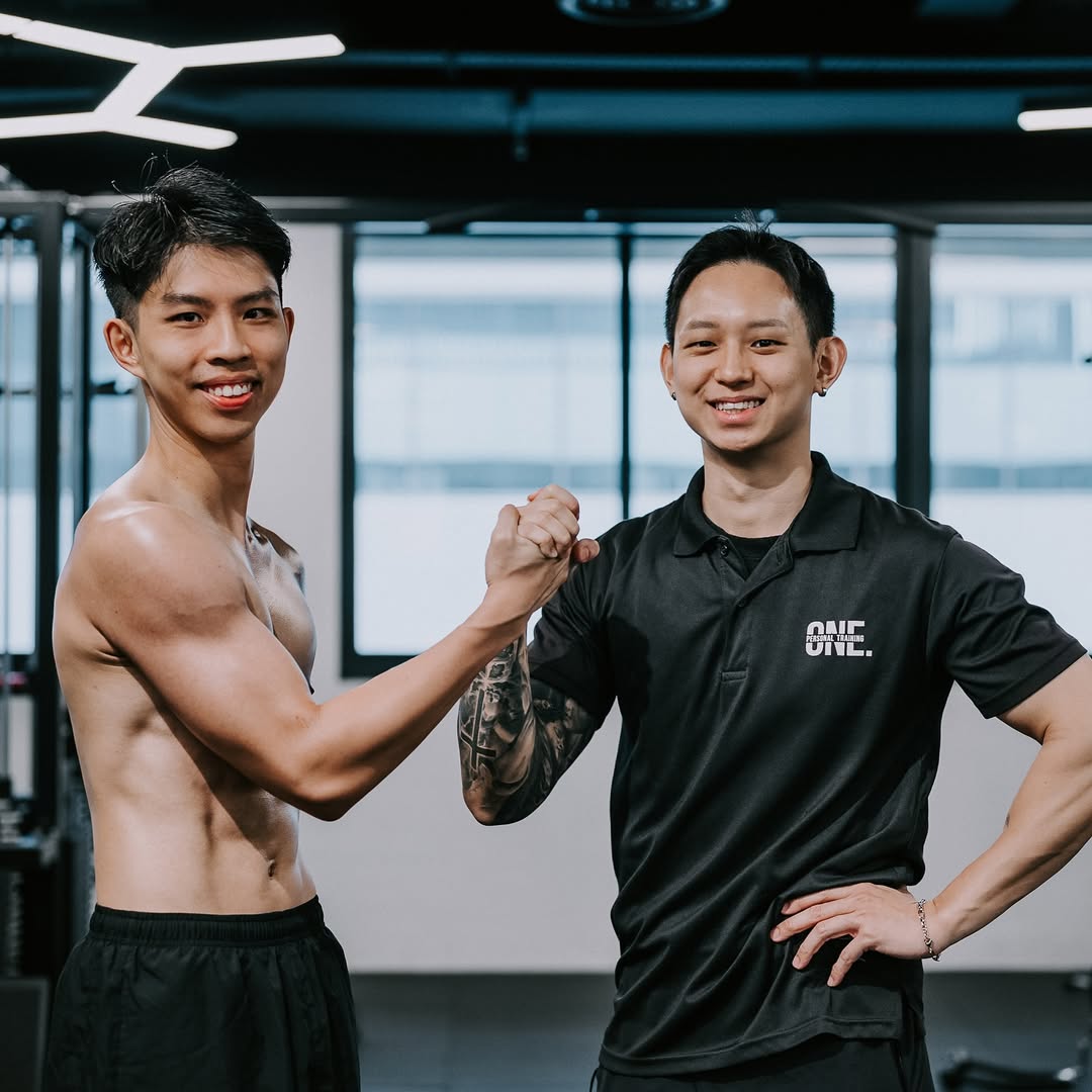 New Transformation Drop 🔥
Dylan’s Results:
⬇️ Weight: 64kg → 60kg
⬇️ Body Fat: 19% → 12%
Despite running his own business and managing a packed schedule, Dylan remained consistent with his training; both at ONE and on his own.
Under @r.rchie ‘s guidance, he followed a structured program and stayed on track with his nutrition.
The outcome speaks for itself: leaner, stronger, and more disciplined across the board.
Consistency and clarity done right.