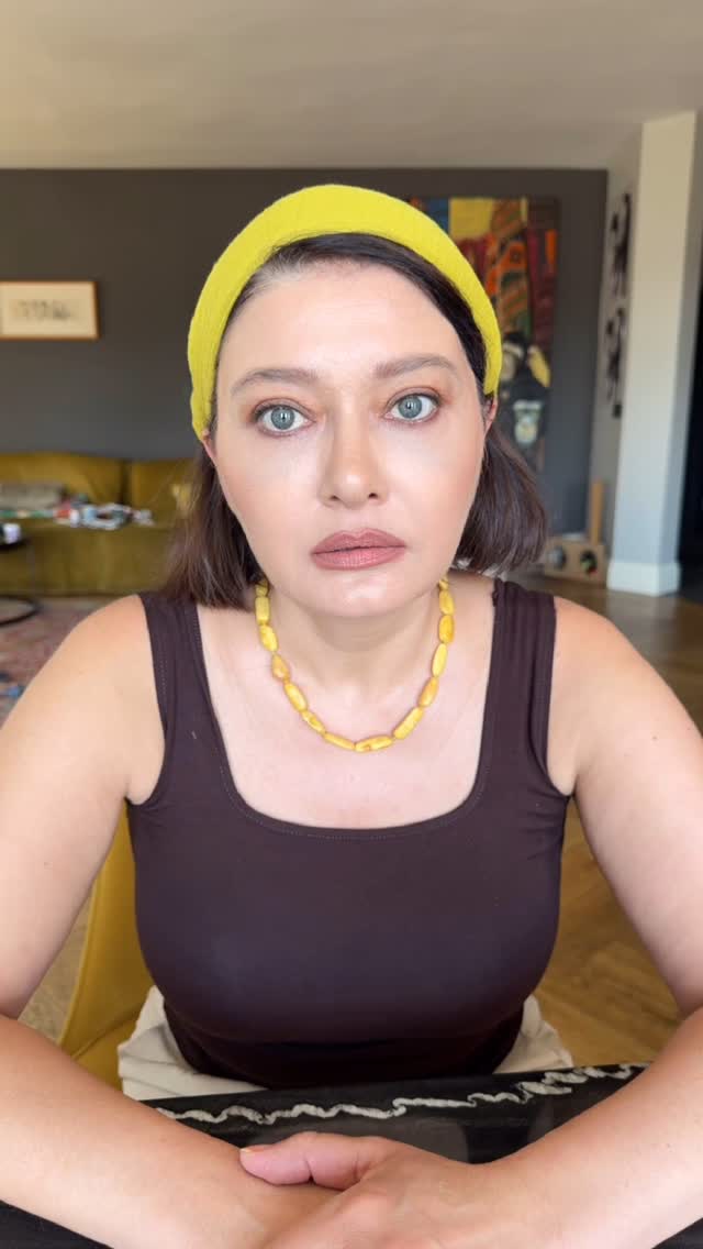 Anne köftesi de yapmayıversin ayol😂🤦♀️Öğrenci umduğunu diil bulduğunu yer;)) kır iki yumurta ye işte🤓😉🙃