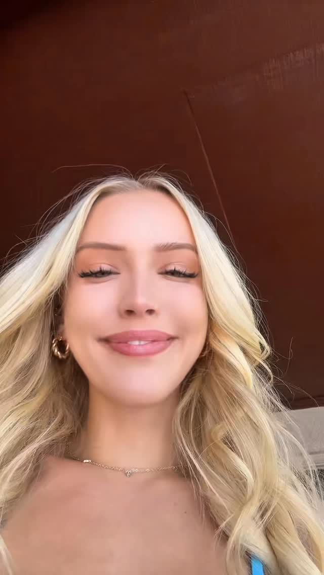 say ahhhh 😼
#girl #cute #blonde #mouth #humor