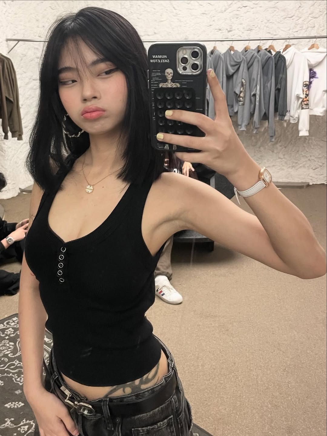 🐼⚫️