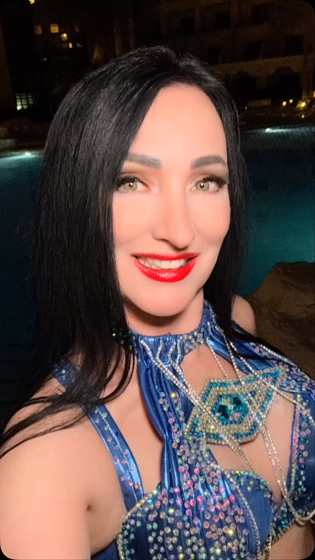Queens don’t play it safe—they dance like the Nile is watching 🎯 🪬💙🌟✨
Costume @magdisheko @magdi_sheko_bazaar_
#BoldBellydance
#EgyptianQueenVibes
#ShimmyWithSoul
#CairoChic
#UnapologeticallyOriental
#bellydance SehirAlSharq
#orientaldance #رقصشرقي wardashahrazad OrientalPower
#رقصشرقي LegacyInMotion