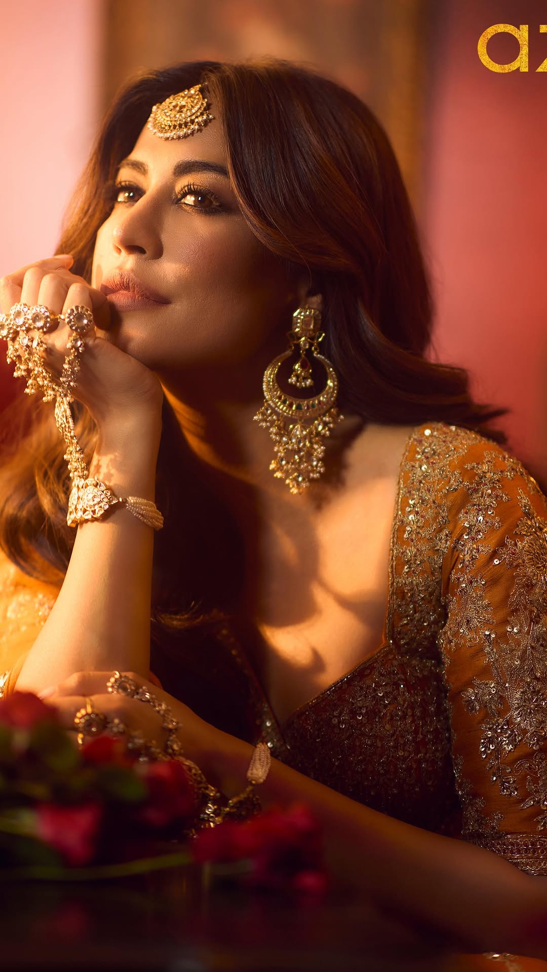 #AzaCoverStory: Presenting @chitrangda — a striking blend of unconventional beauty and unshakable talent, redefining what it means to be a leading woman in Indian cinema.
“I love travelling and trying my hand at outdoor activities from scuba diving to golf and horse-riding.” There’s also a quiet, artistic side to her who sketches in charcoal and finds joy in the meditative patience of fishing, a hobby she explored during the lockdown. “It’s so relaxing,” she says. “Just you and the rhythm of the water.”
In this Aza exclusive, we celebrate a woman who’s never followed the crowd, but always stayed true to herself. Chitrangda isn’t here for the noise, she’s here for the nuance. And she’s doing it all, unapologetically, on her own terms. Link in bio.
Editor: @devanginisharparekh
Photographer: @kadamajay
Interview: @kajolshah_97
Creative Director: @amedithi
Stylist: namrata.deepak_
Styling team: @kashishsinhaaa
Hairstylist: @ritashukla22
Makeup Artist: @kaushikanu
Talent coordination: @communiquefilmpr
#azafashions #coverstory #chitrangadhasingh