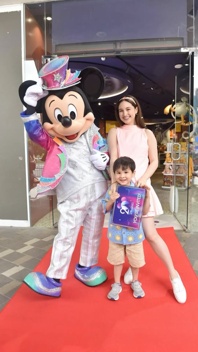 The red carpet is rolled out, and our hearts are full of magic! ✨ Mickey traveled all the way to the Philippines to deliver a very special invitation to Amari and me for @hkdisneyland’s 20th Anniversary Celebration!
Throw on your most fabulous party fit, show us your dance moves, drop your own video and tag @hkdisneyland & #HKDL20Party! 🎥✨ You could be featured in the ultimate red carpet montage with other amazing guests. Let’s celebrate at The Most Magical Party of All! 🎉
#HKDL20Party #TheMostMagicalPartyofAll #HKDisneyland